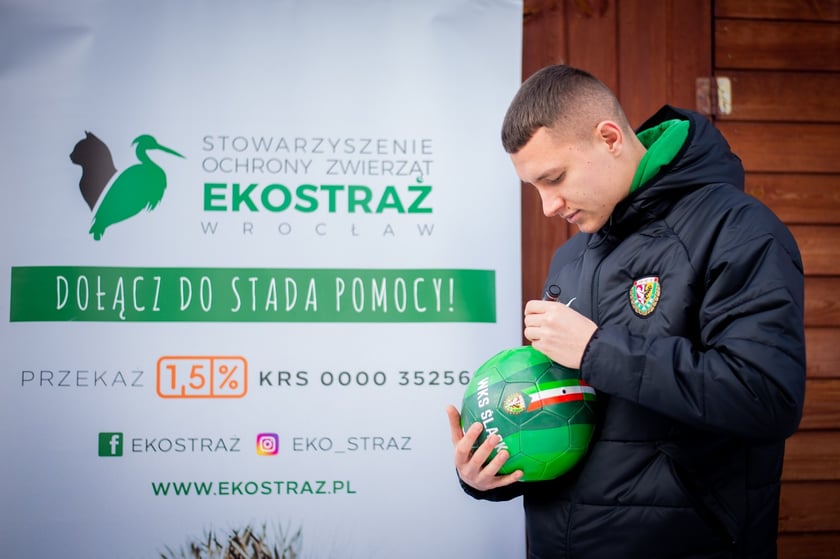 Piłkarze Śląska Wrocław odwiedzili Ekostraż