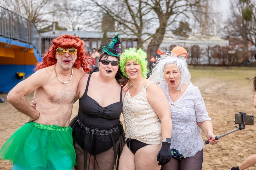 Wrocławskie Morsy na Morskim Oku - luty 2024