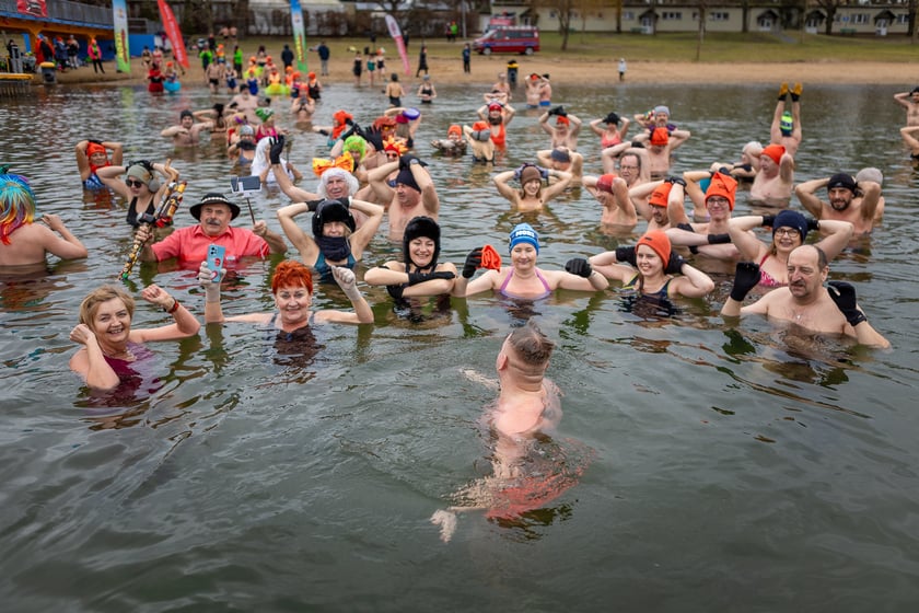 Wrocławskie Morsy na Morskim Oku - luty 2024