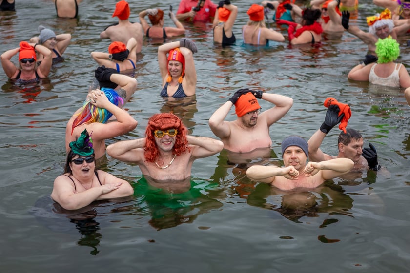 Wrocławskie Morsy na Morskim Oku - luty 2024