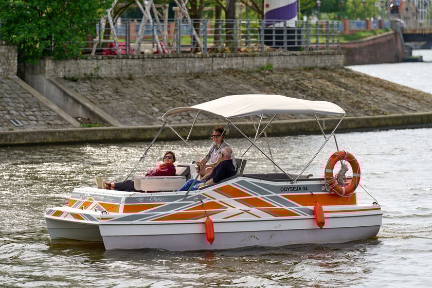 Sezon żeglugowy na Odrze we Wrocławiu