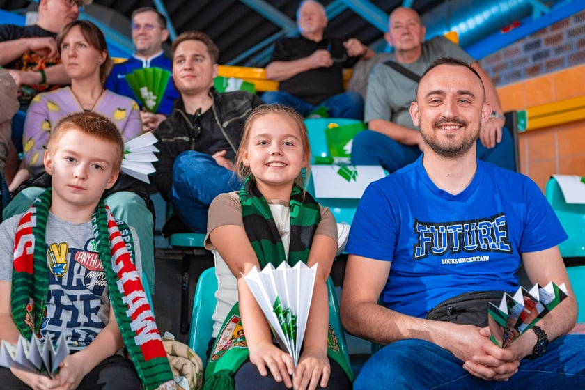 Kibice na meczu Śląska Wrocław z drużyną Arriva Polski Cukier Toruń w Orbicie