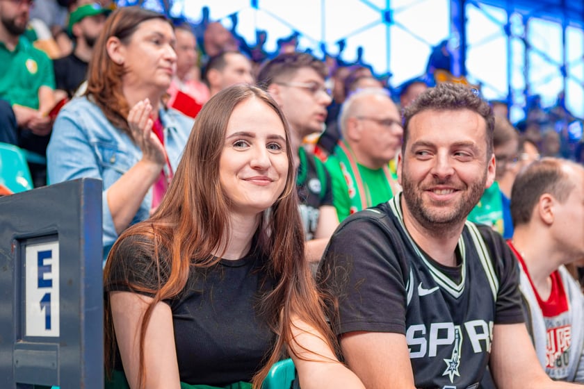 Kibice na meczu Śląska Wrocław z drużyną Arriva Polski Cukier Toruń w Orbicie