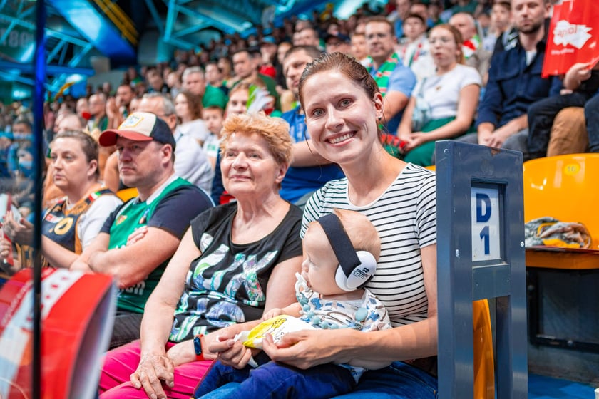 Kibice na meczu Śląska Wrocław z drużyną Arriva Polski Cukier Toruń w Orbicie