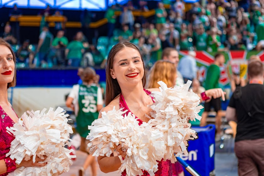 Kibice na meczu Śląska Wrocław z drużyną Arriva Polski Cukier Toruń w Orbicie