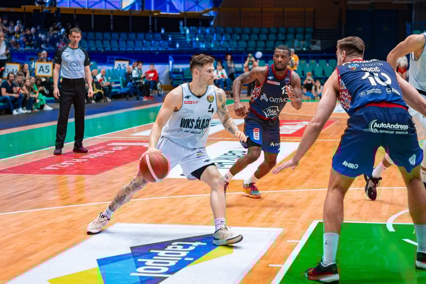 Kibice na meczu Śląska Wrocław z drużyną Arriva Polski Cukier Toruń w Orbicie