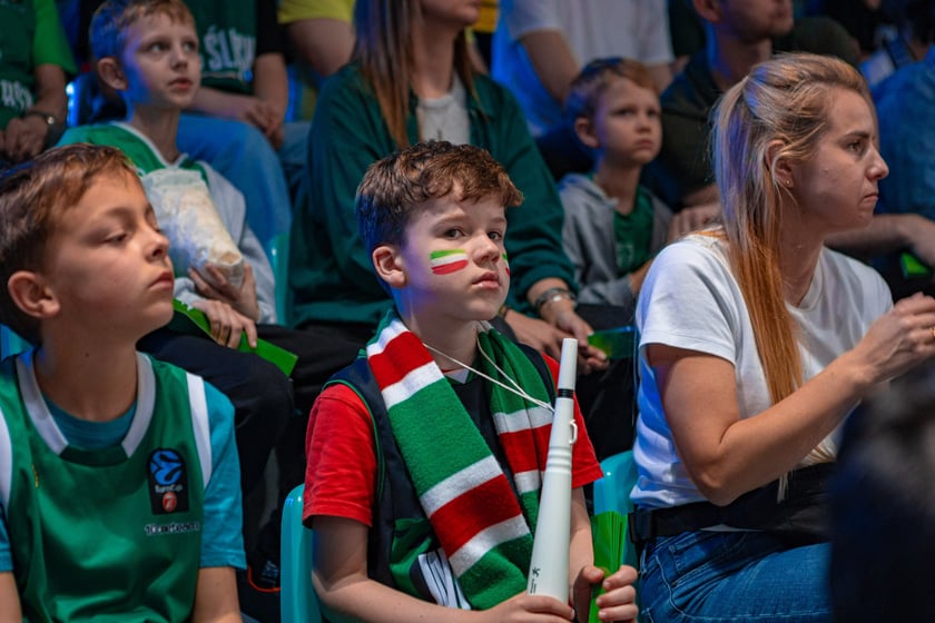 Kibice na meczu Śląska Wrocław z drużyną Arriva Polski Cukier Toruń w Orbicie