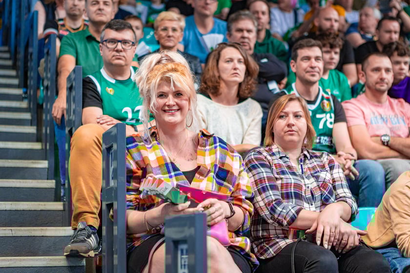 Kibice na meczu Śląska Wrocław z drużyną Arriva Polski Cukier Toruń w Orbicie