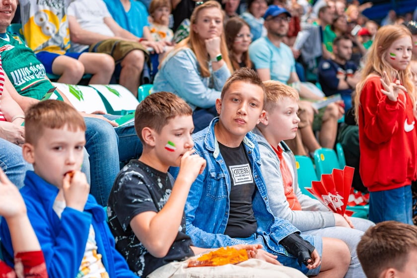 Kibice na meczu Śląska Wrocław z drużyną Arriva Polski Cukier Toruń w Orbicie