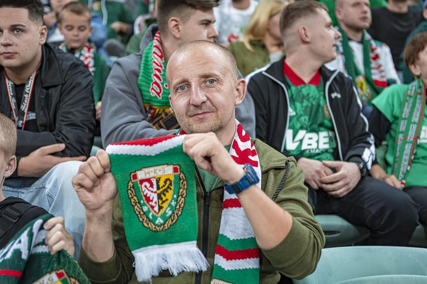 Kibice na meczu Śląska Wrocław z Cracovią na Tarczyński Arenie