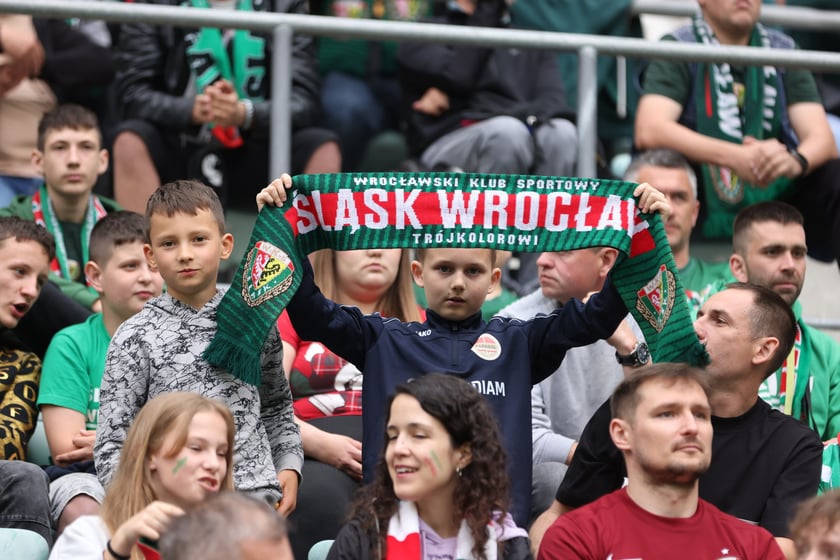 Śląsk Wrocław - Radomiak Radom. Zdjęcia kibiców oraz z meczu.