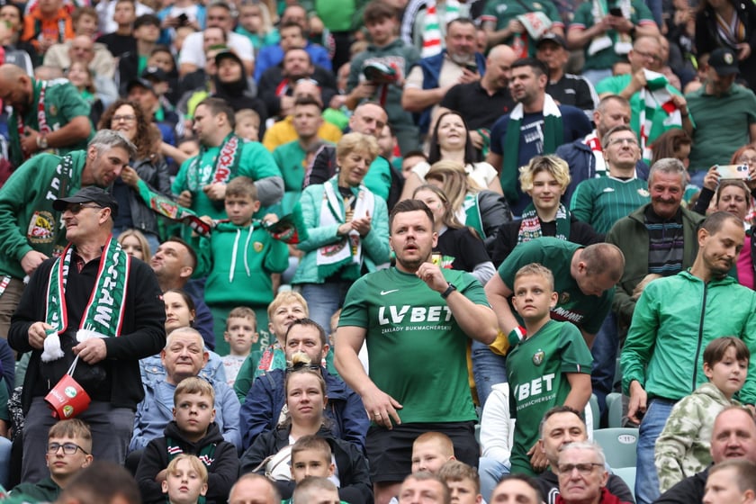Śląsk Wrocław - Radomiak Radom. Zdjęcia kibiców oraz z meczu.