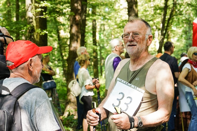 Uczestnicy mistrzostw w joggingu i nordic walking  w parku Zachodnim, 15 czerwca 2024 r.