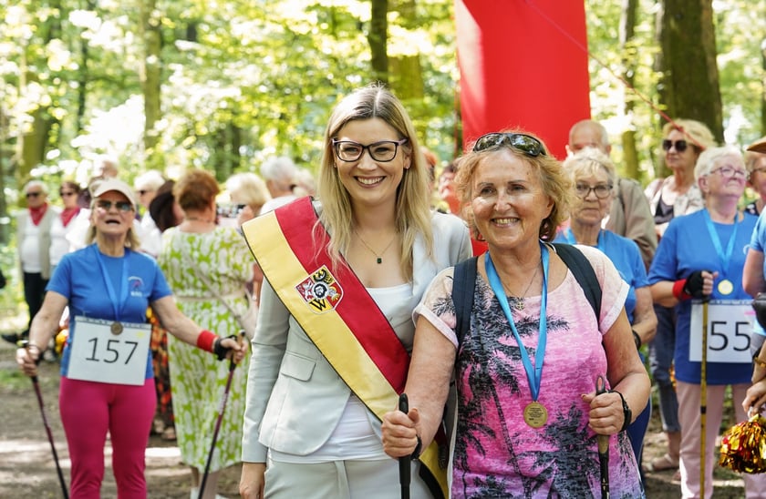 Uczestnicy mistrzostw w joggingu i nordic walking  w parku Zachodnim, 15 czerwca 2024 r.
