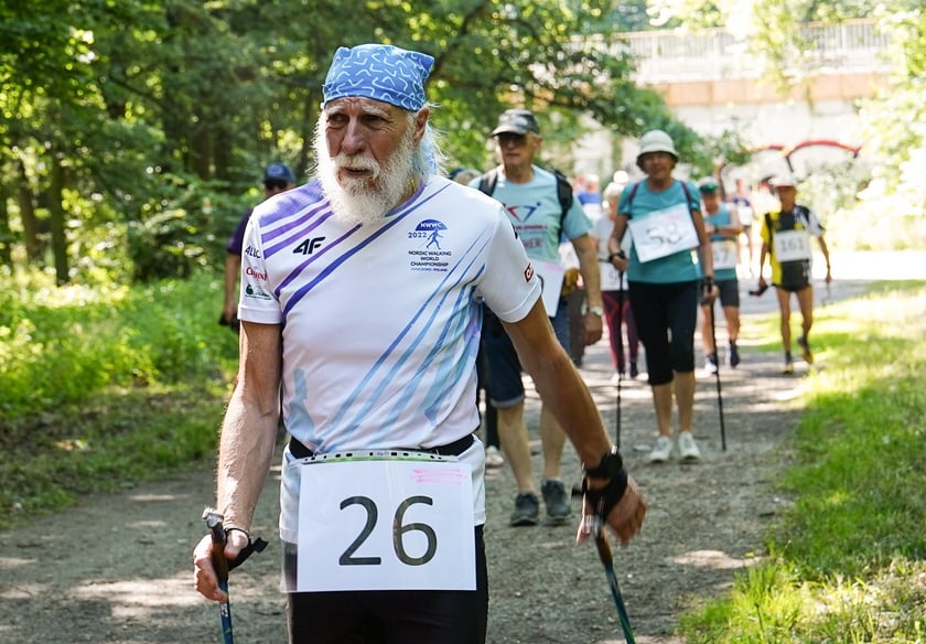 Uczestnicy mistrzostw w joggingu i nordic walking  w parku Zachodnim, 15 czerwca 2024 r.