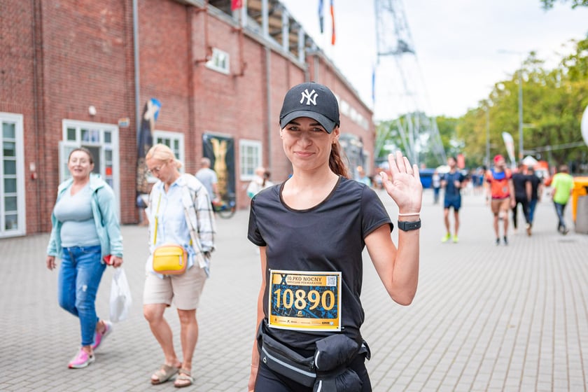 10. PKO Nocny Wrocław Półmaraton – zobaczcie zdjęcia uczestników tuż przed startem