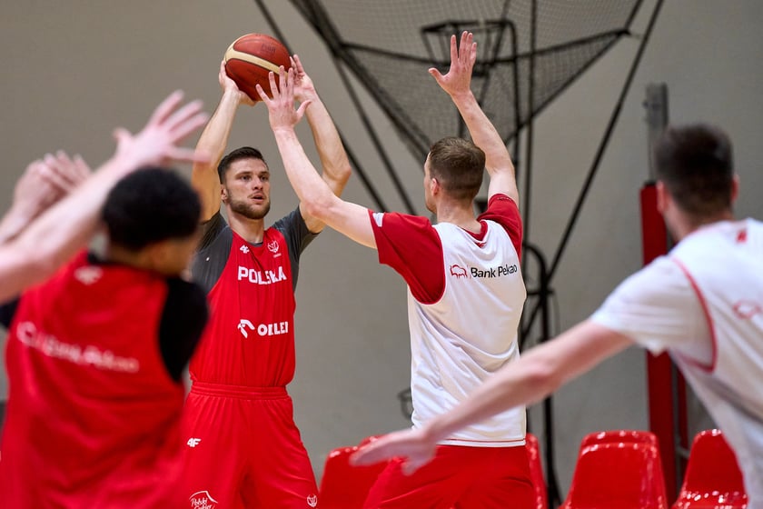 Pierwszy na obozie we Wrocławiu trening kadry z udziałem J. Sochana, 17 czerwca 2024