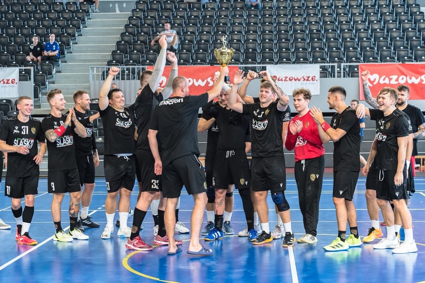 Piłkarze ręczni WKS Śląska na 