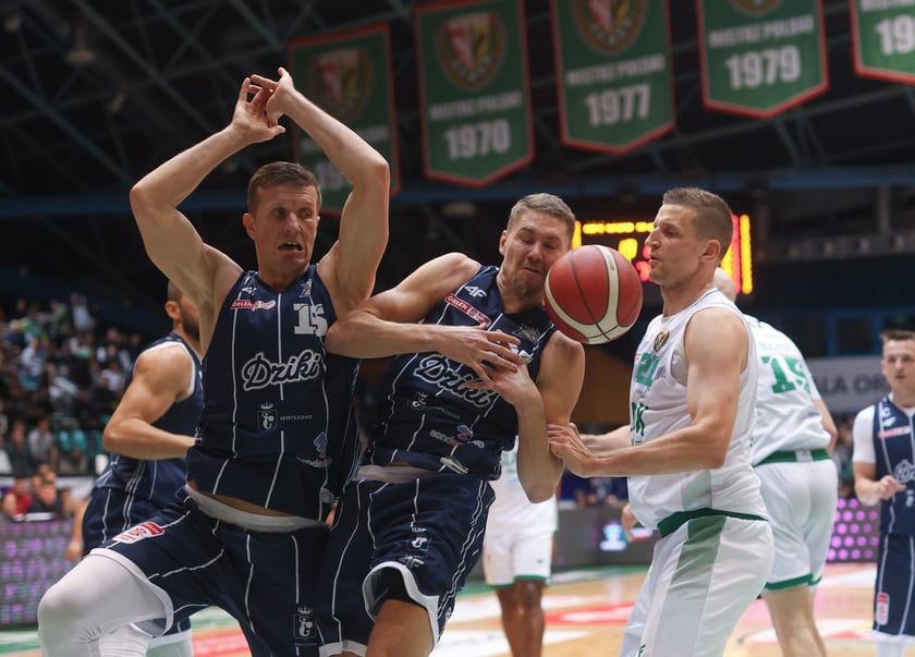 Kibiece w Hali Orbita na meczu WKS Śląsk Wrocław - Dziki Warszawa