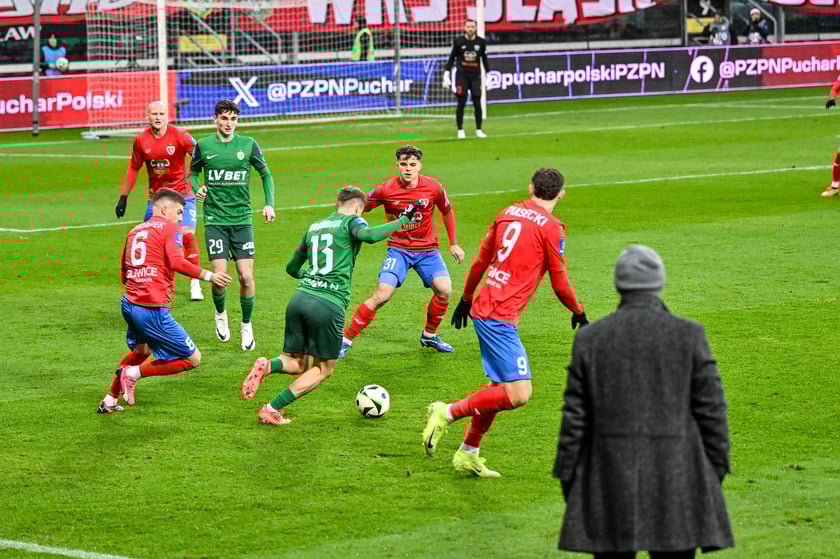 Zdjęcia z meczu Śląska z Piastem - 3 grudnia 2024