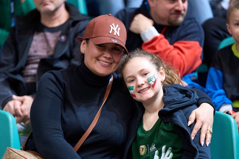 Śląsk Wrocław wygrał z Zastalem w Orbicie. Zdjęcia kibic&oacute;w