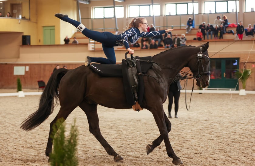 Ogólnopolskie zawody w woltyżerce na Partynicach (12 kwietnia 2025)
