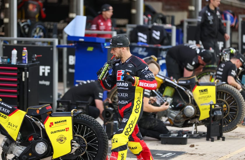 Mecz Sparta - Falubaz. Inauguracja sezonu PGE Ekstraligi we Wrocławiu