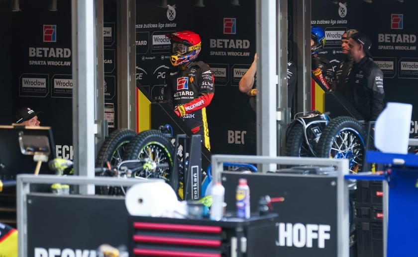 Mecz Sparta - Falubaz. Inauguracja sezonu PGE Ekstraligi we Wrocławiu