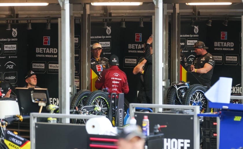 Mecz Sparta - Falubaz. Inauguracja sezonu PGE Ekstraligi we Wrocławiu