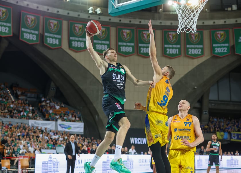 Mecz Śląska ze Stalą (91:87) w Hali Stulecia