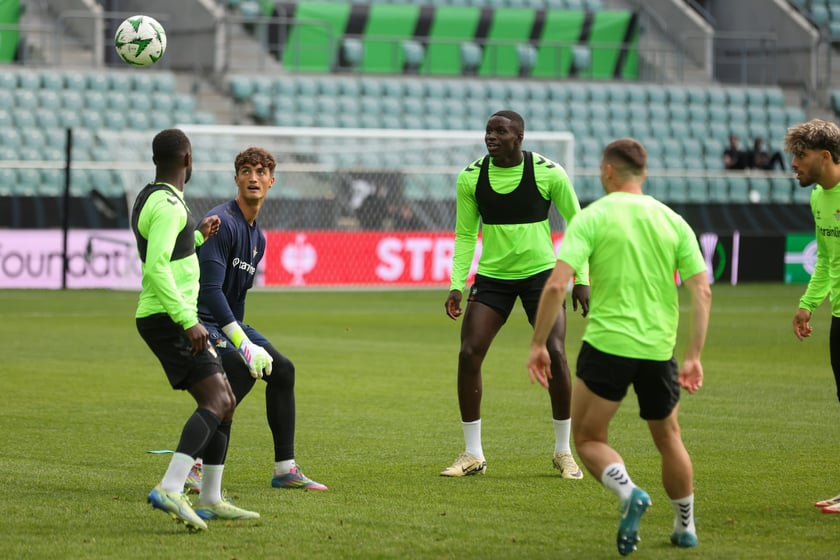Trening Betisu na stadionie we Wrocławiu przed finałem z Chelsea, 27 maja