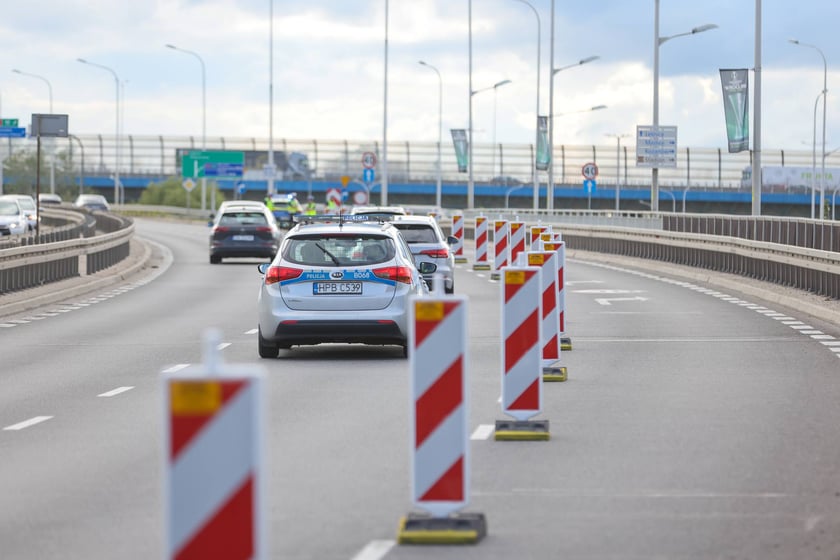 Finał Ligi Konferencji we Wrocławiu. Kibice Realu Betis i Chelsea pod stadionem