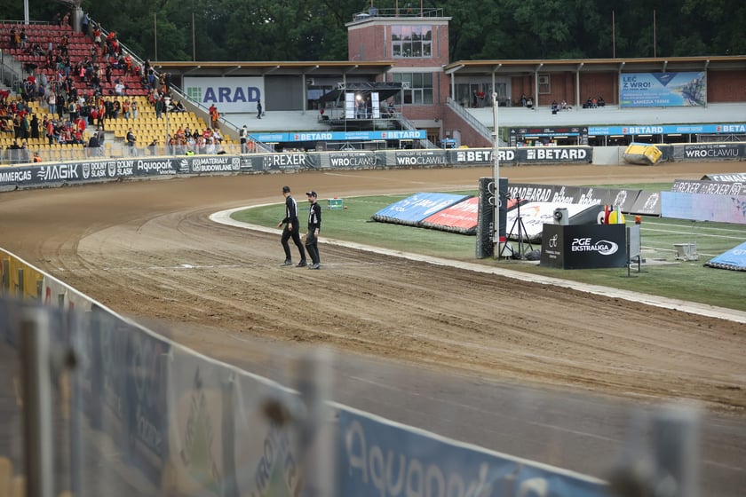 Kibice przed Stadionem Olimpijskim przed meczem Betard Sparta Wrocław - Włókniarz Częstochowa - 30 maja 2025 r.