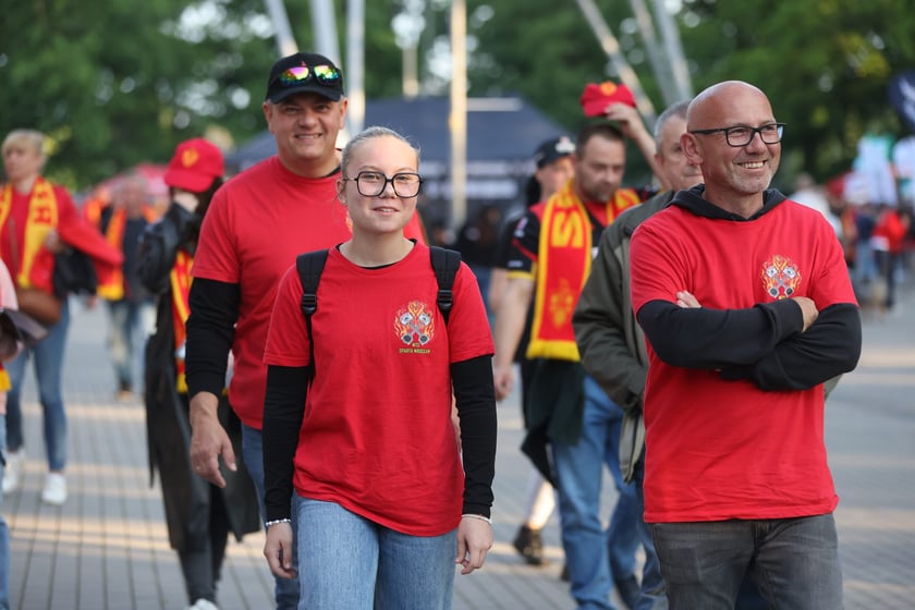 Kibice przed Stadionem Olimpijskim przed meczem Betard Sparta Wrocław - Włókniarz Częstochowa - 30 maja 2025 r.