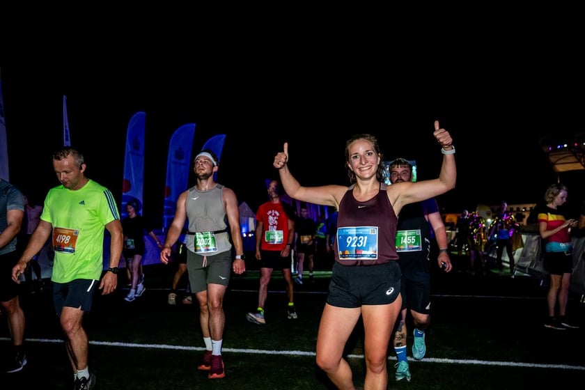 Uczestnicy 11. PKO Nocnego Wrocław Półmaratonu