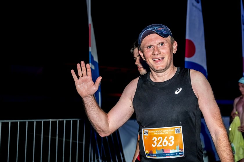 Uczestnicy 11. PKO Nocnego Wrocław Półmaratonu