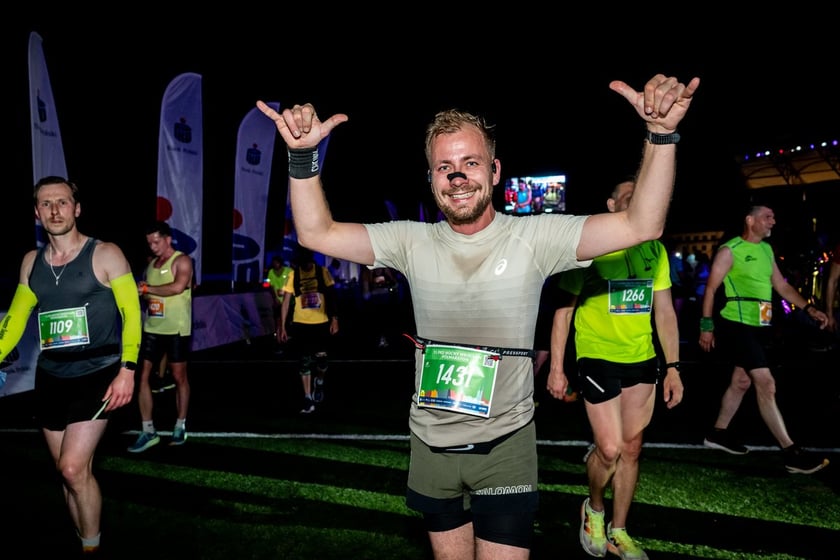 Uczestnicy 11. PKO Nocnego Wrocław Półmaratonu