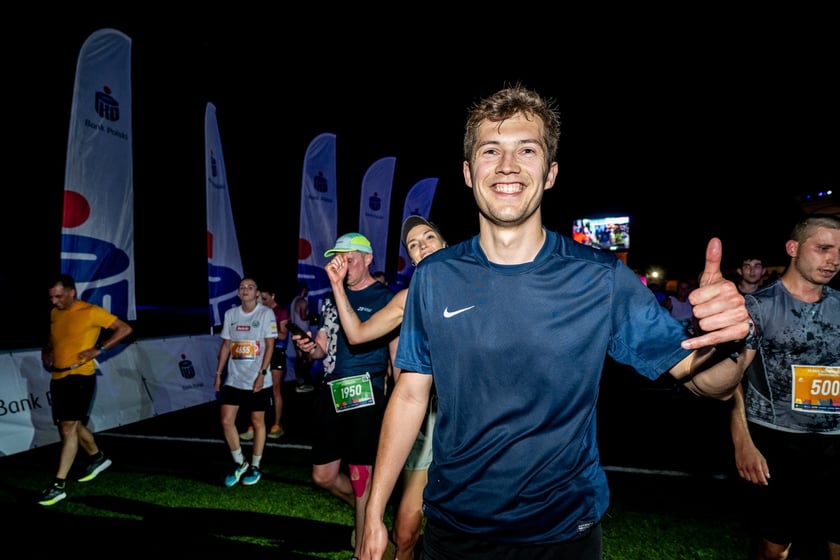 Uczestnicy 11. PKO Nocnego Wrocław Półmaratonu