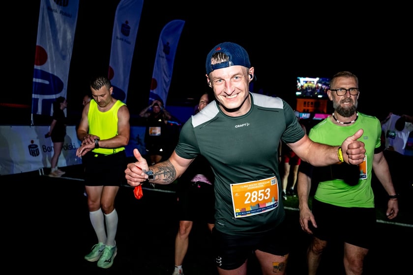 Uczestnicy 11. PKO Nocnego Wrocław Półmaratonu