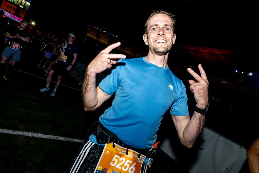 Uczestnicy 11. PKO Nocnego Wrocław Półmaratonu