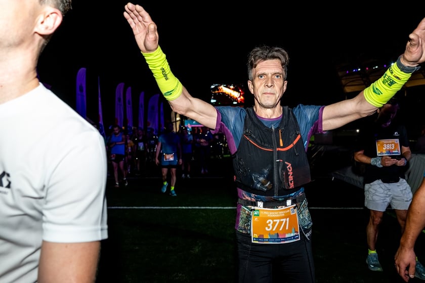 Uczestnicy 11. PKO Nocnego Wrocław Półmaratonu