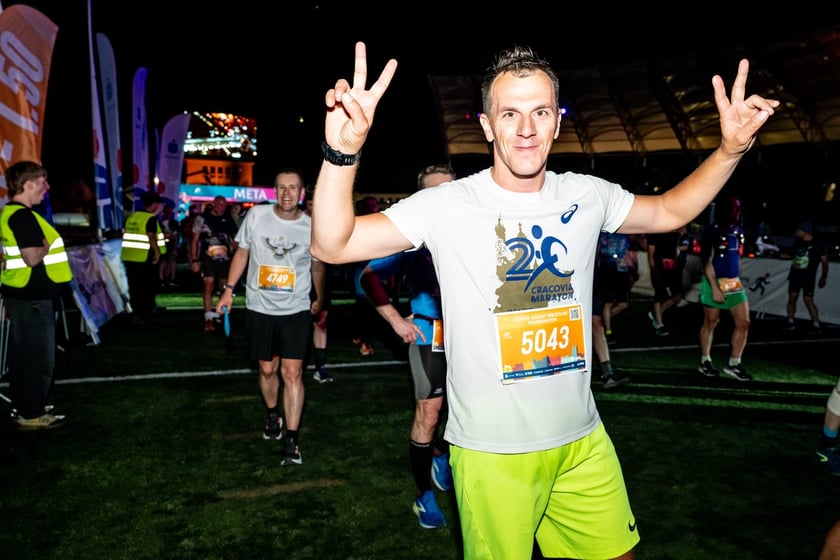 Uczestnicy 11. PKO Nocnego Wrocław Półmaratonu