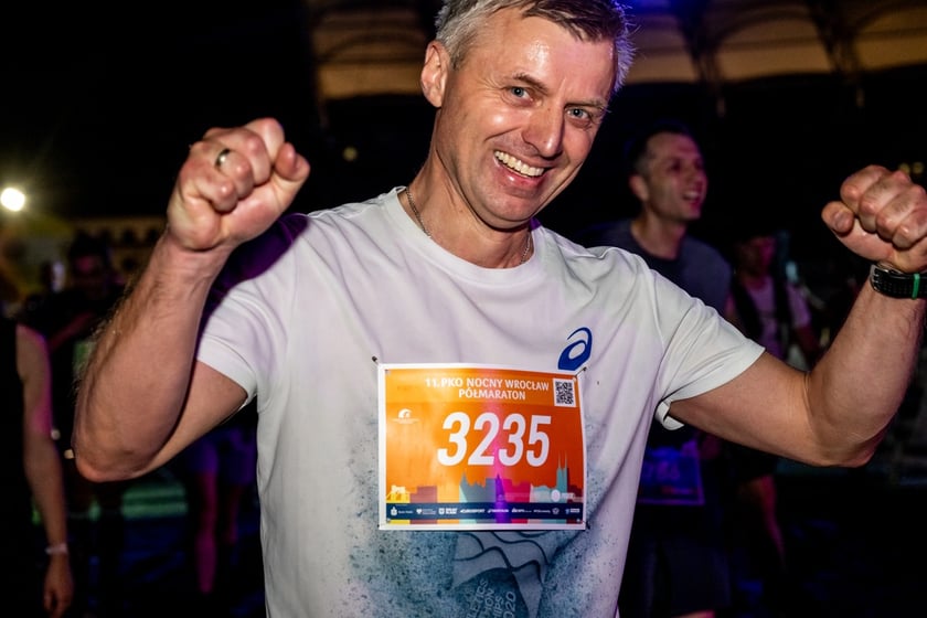 Uczestnicy 11. PKO Nocnego Wrocław Półmaratonu