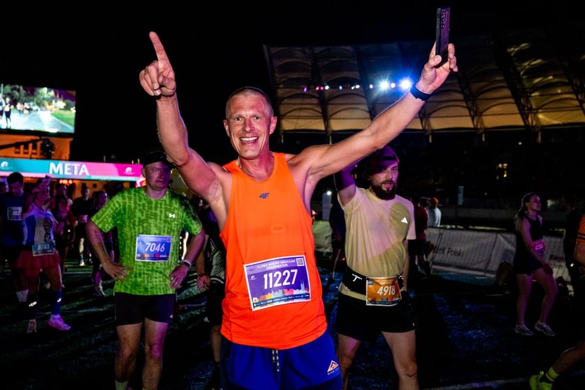 Uczestnicy 11. PKO Nocnego Wrocław Półmaratonu
