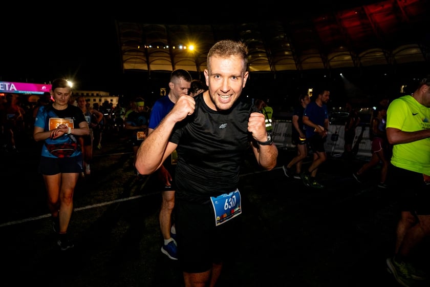 Uczestnicy 11. PKO Nocnego Wrocław Półmaratonu