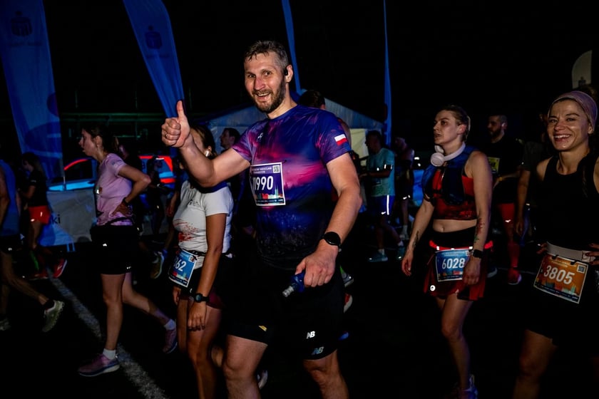 Uczestnicy 11. PKO Nocnego Wrocław Półmaratonu