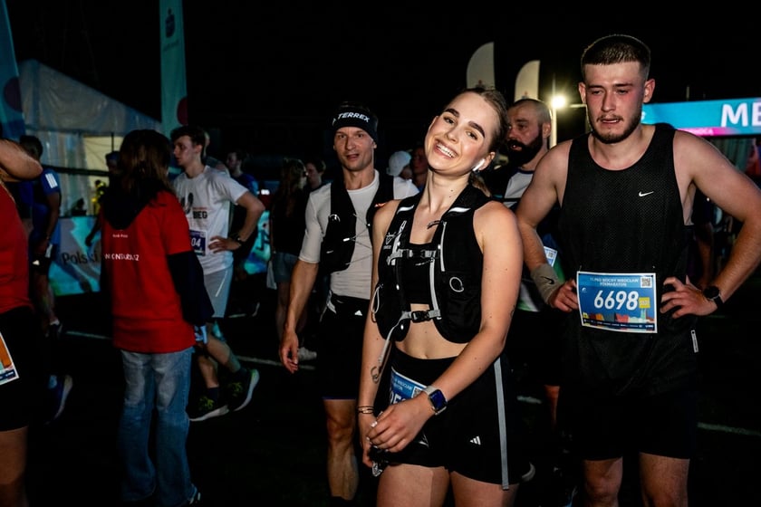 Uczestnicy 11. PKO Nocnego Wrocław Półmaratonu