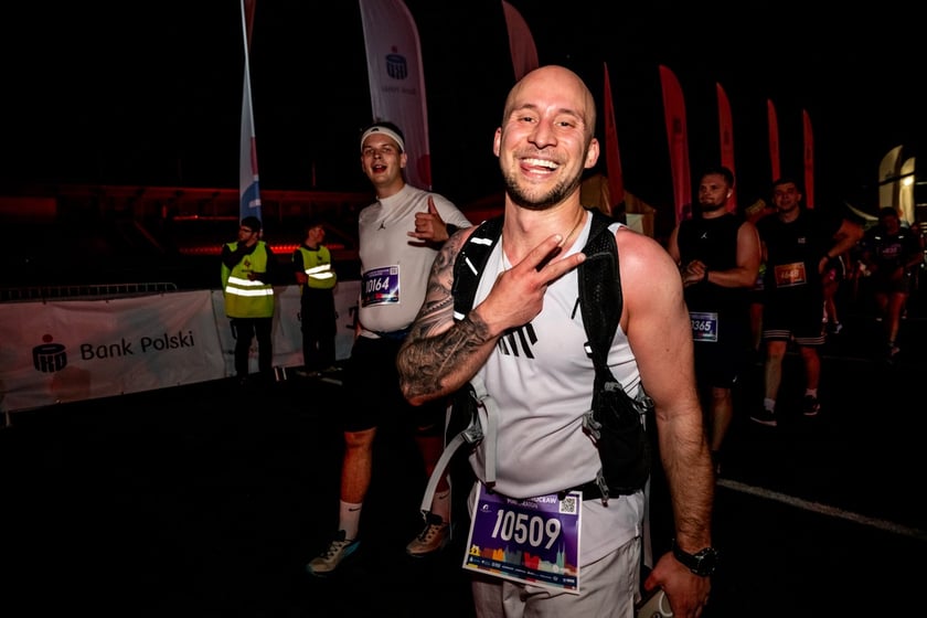 Uczestnicy 11. PKO Nocnego Wrocław Półmaratonu
