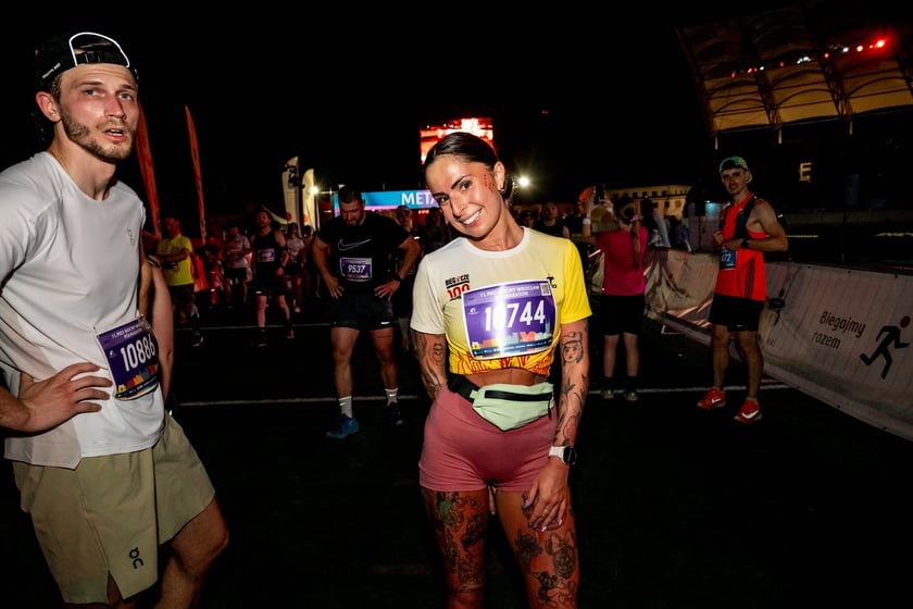 Uczestnicy 11. PKO Nocnego Wrocław Półmaratonu