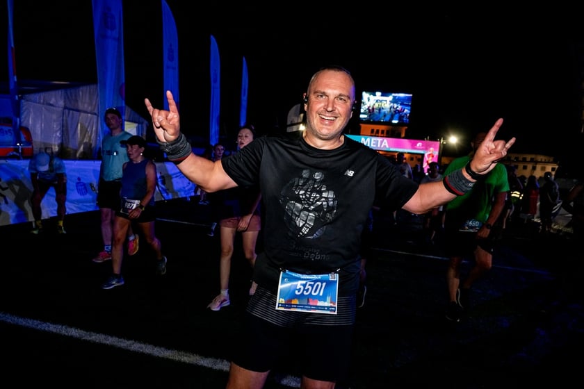 Uczestnicy 11. PKO Nocnego Wrocław Półmaratonu